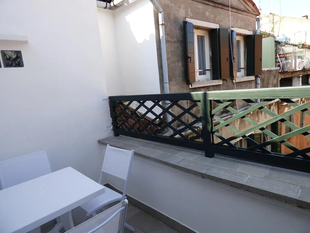Beautiful Venice Apartment
